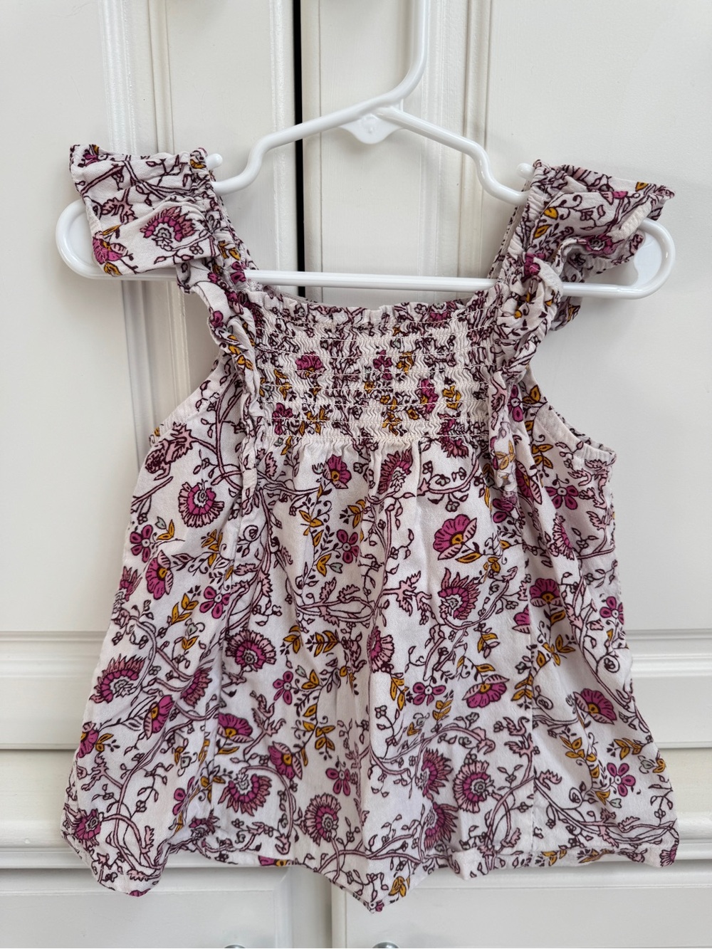 Old Navy Floral Tank Top Flutter Sleeves and Smock Detail Size 4T
